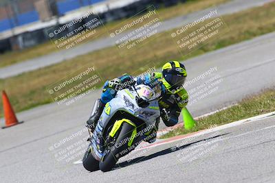 media/Apr-23-2022-Fastrack Riders (Sat) [[cb2d6ae73d]]/LEVEL 4/1PM TURN 6 OUTSIDE/